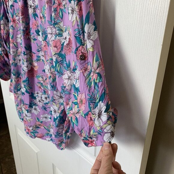 Torrid Harper Pullover Blouse Challis Floral Purple 3/4 Roll Tab Sleeve Size 1X - Picture 6 of 14